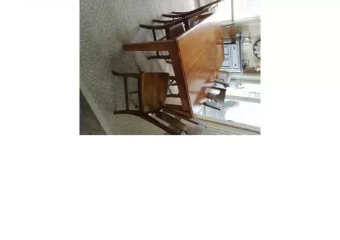 Pottery Barn Table and 6 chairs